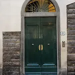 아파트 Borgodegreci